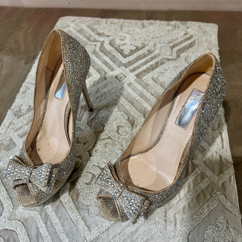 INC International Concepts Silver Sparkle Heels with Bow
